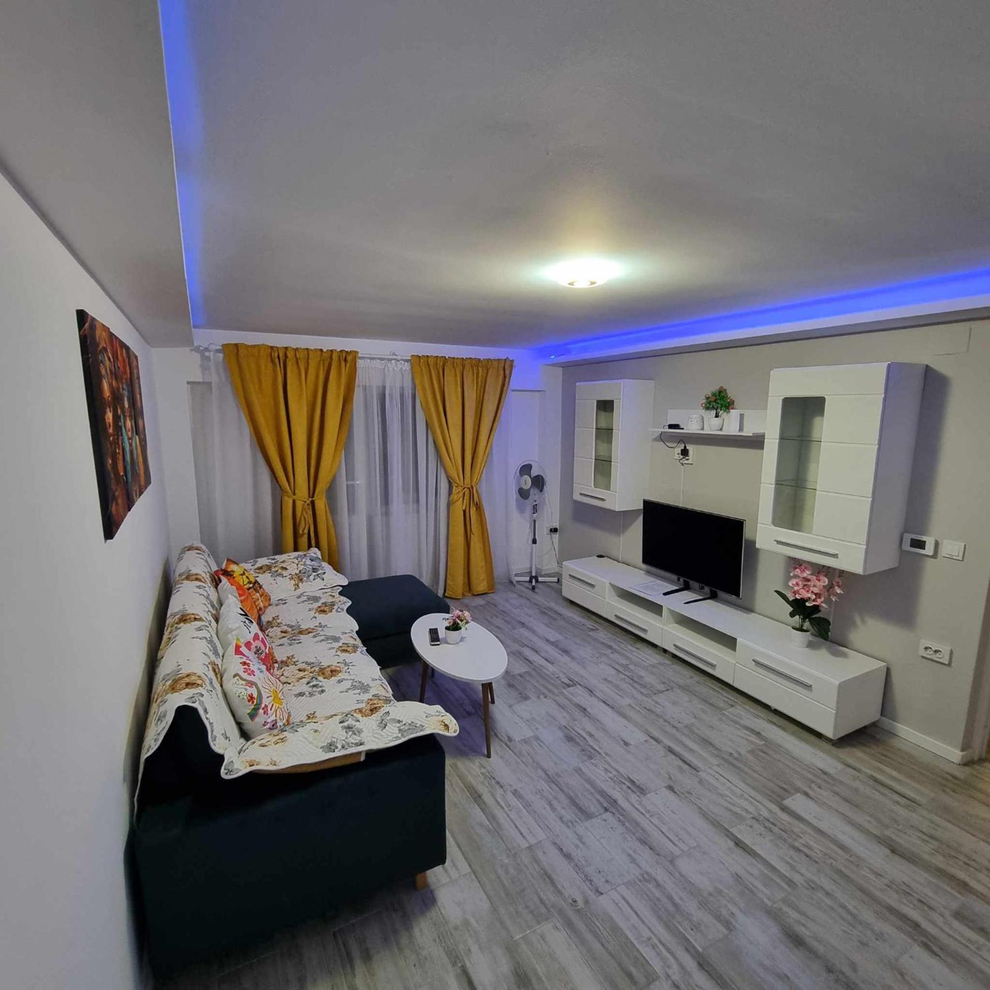 Luxurious Apartment With 3 Rooms And 2 Bathrooms In Corabia Exterior foto